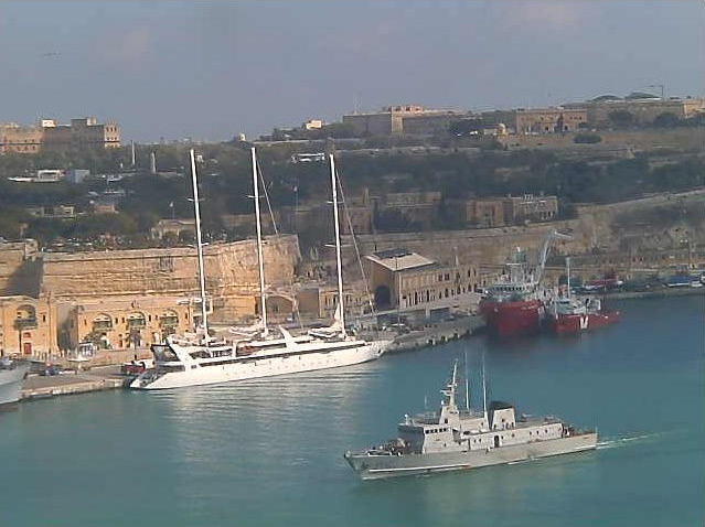 Photos en live des ports dans le monde (webcam) - Page 5 Malte_12