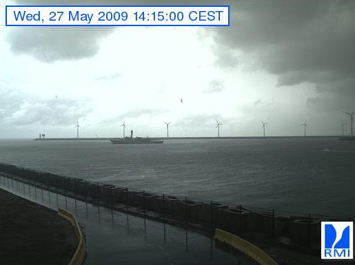 Photos en direct du port de Zeebrugge (webcam) - Page 18 Zeebr106