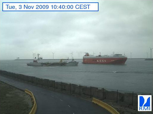 Photos en direct du port de Zeebrugge (webcam) - Page 25 Zeebr180