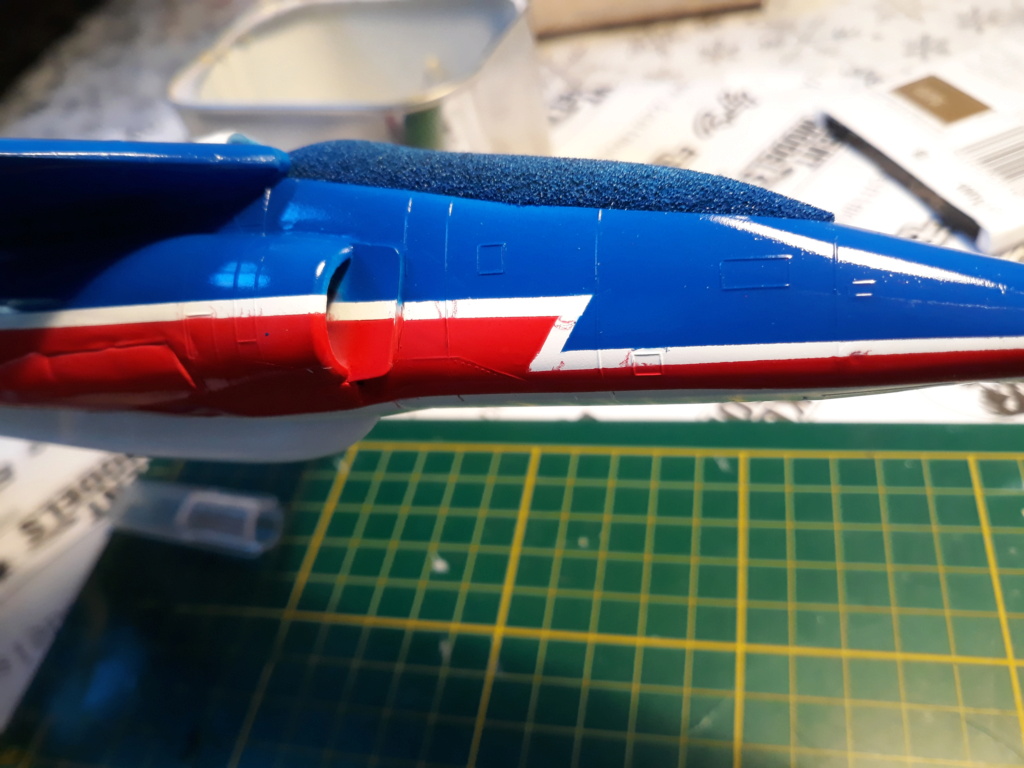 [Heller (Esci)] 1/48 - Dassault Alphajet - Patrouille de France - Page 3 20201238