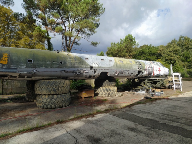 [Heller] 1/48 - Dassault Mirage IV P F-THBA C/N 28    (mIVp) 24871511
