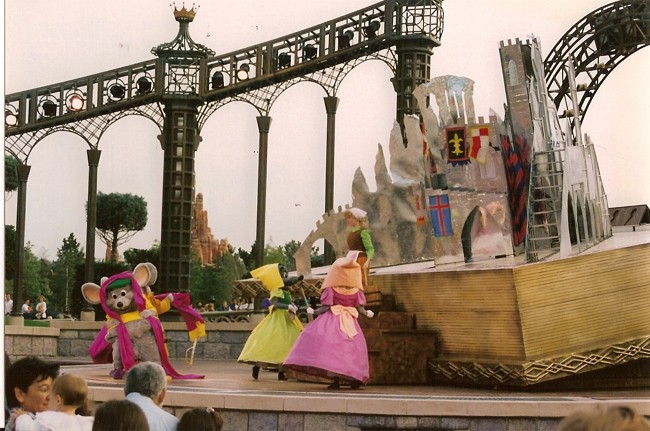 Euro Disney en 1992 et 1994 Numari19