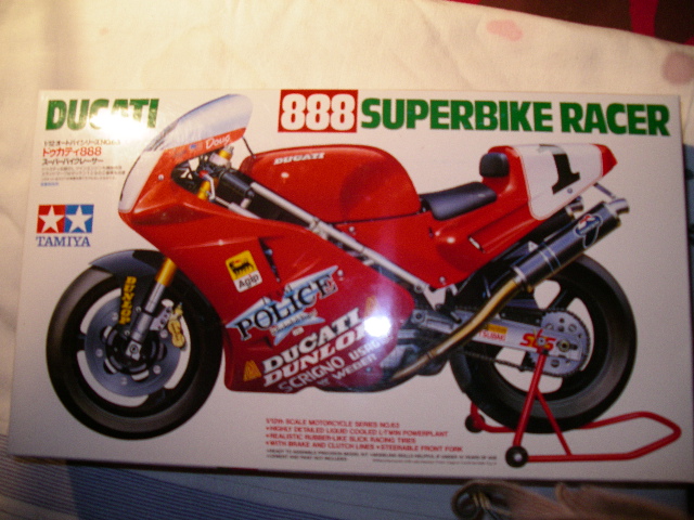 Ducati 888 Tamiya Imgp5410