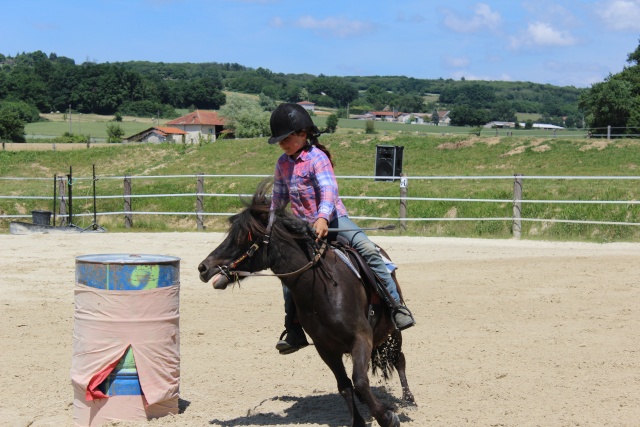 le PONY GAMES : mes filles et leurs poneys ! Img_3610