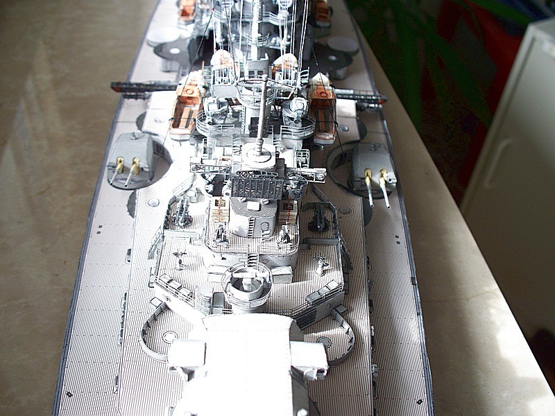 HMV Bismarck 1:250 Wasserlinienmodell - fast fertig Bismar25