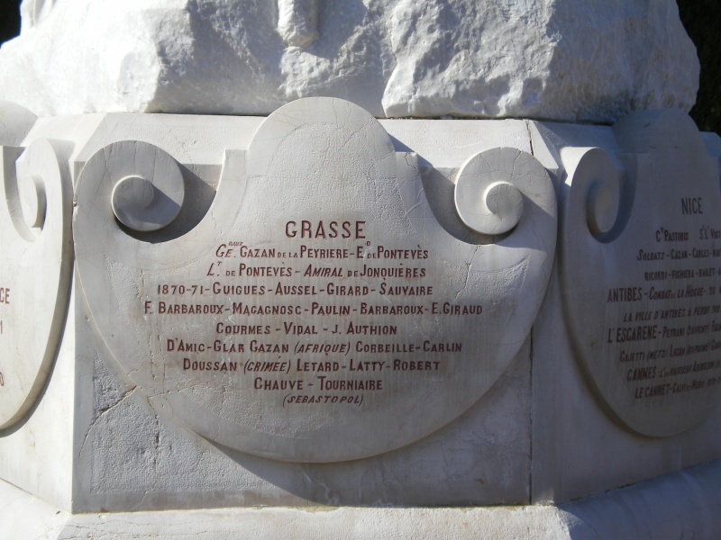 Nice - Cimetière de Caucade - carré des Chasseurs Imgp9912
