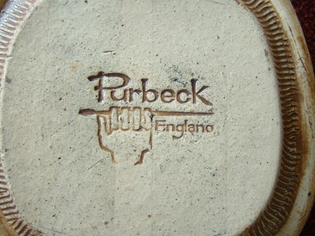 Purbeck Pottery (England)  Pur110