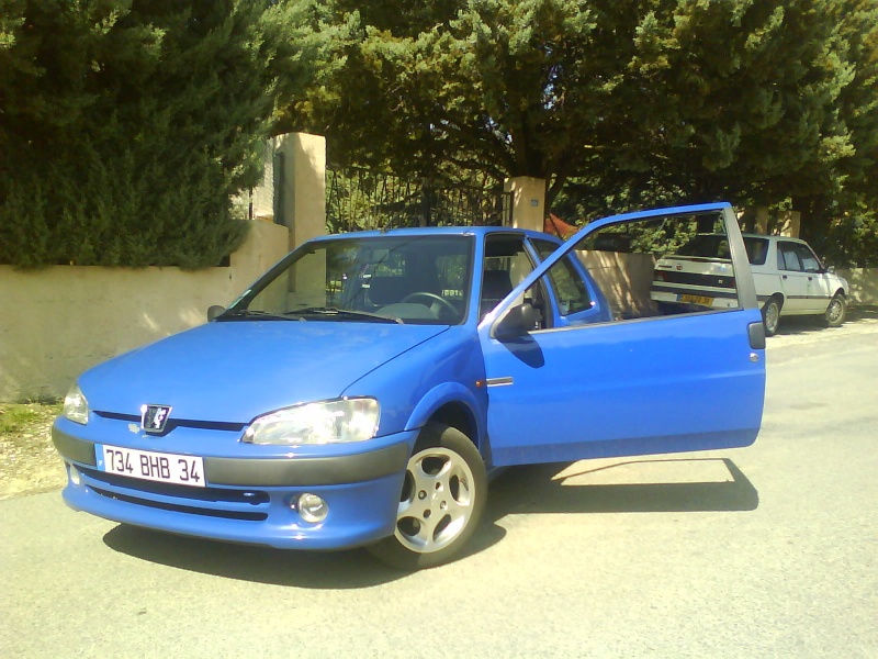 Peugeot 106 Sport bleu santorin Dsc00810