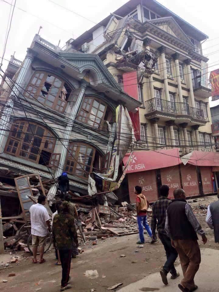 [NEPAL] 25 Avril 2015 Terrible tremblement de Terre! 11141110