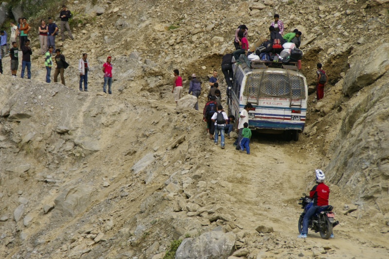 [NEPAL] Les routes de l'impossible _igp1917