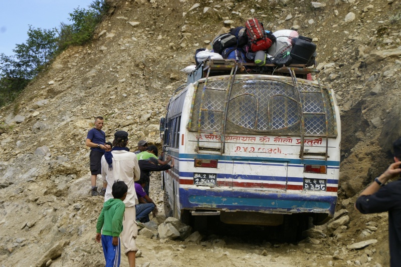 [NEPAL] Les routes de l'impossible _igp1918