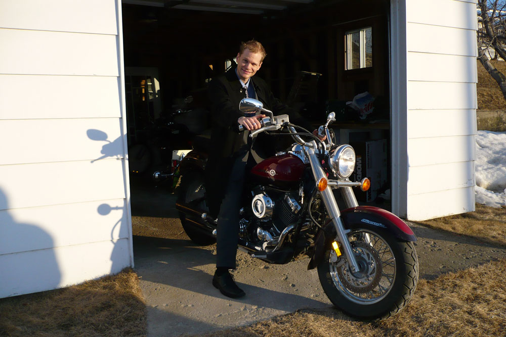 James_Bande et sa nouvelle moto Moto_f10