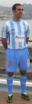 Presentación de la nueva camiseta del primer equipo del Málaga C. F. - Página 4 217