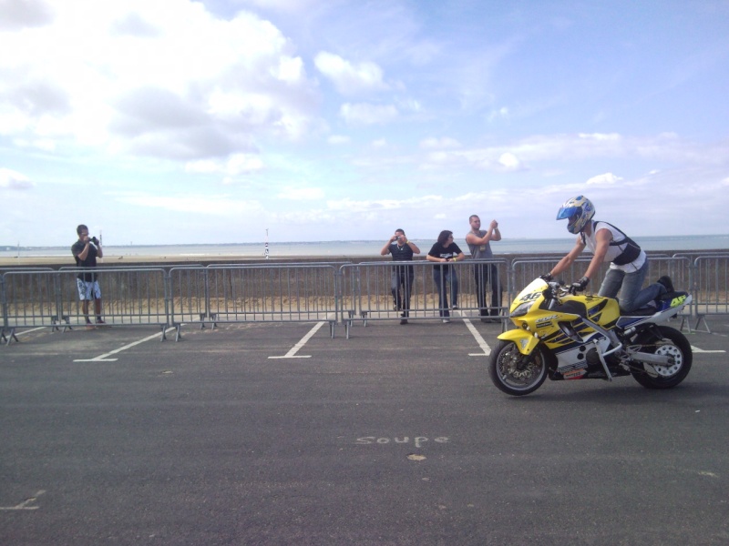 [COMPTE RENDU] Fete de la moto a Saint Brévin les pins (44250) - 2009 Snc00325