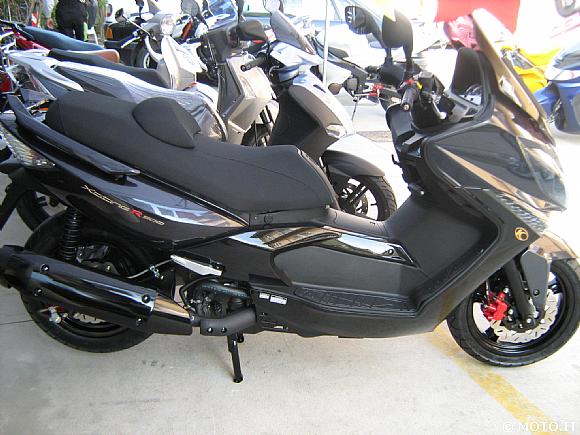 Restyling Kymco Xciting 500 19881111