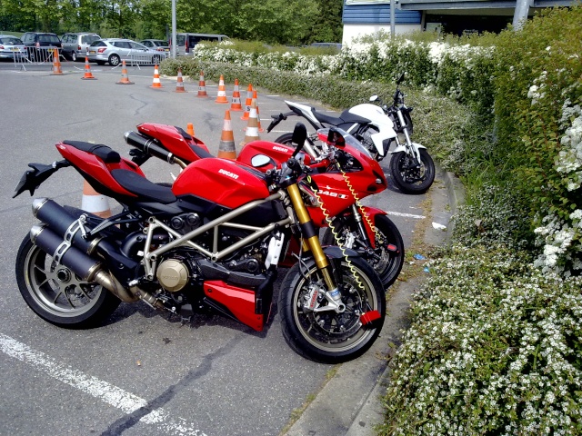 Ducati StreetFighter, Je l'aime déjas ! 09052011