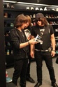 Los hermanos Musso comprando zapatos Mussoo10