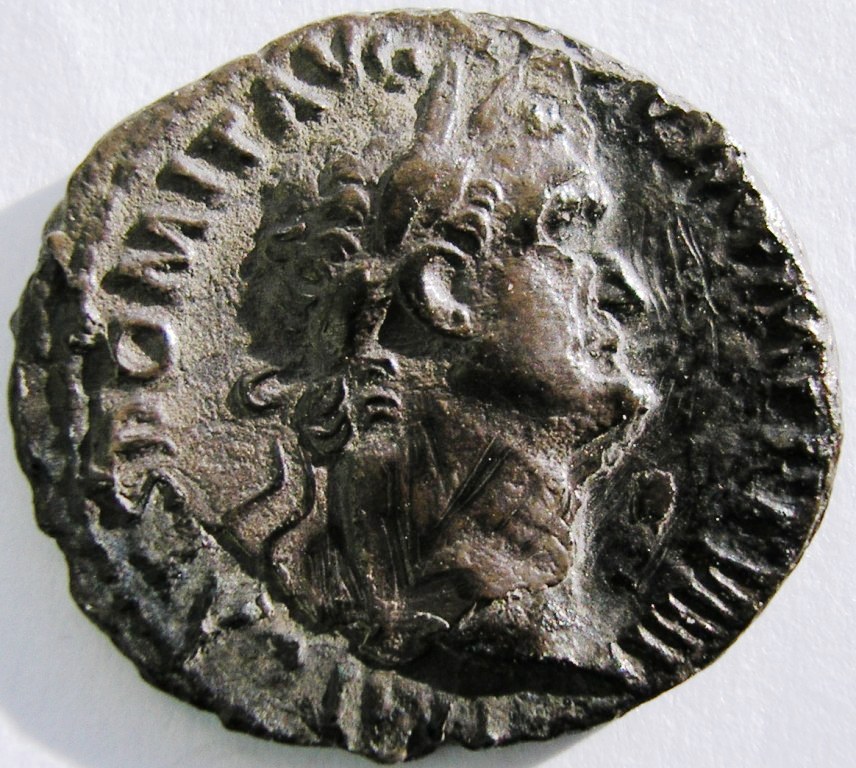 MINERVA - Denario forrado de Domiciano. IMP XXII COS XVII CENS P P P. Minerva Domici12