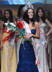 The Road to Miss Canada Universe 2009- The results - Page 2 Can10