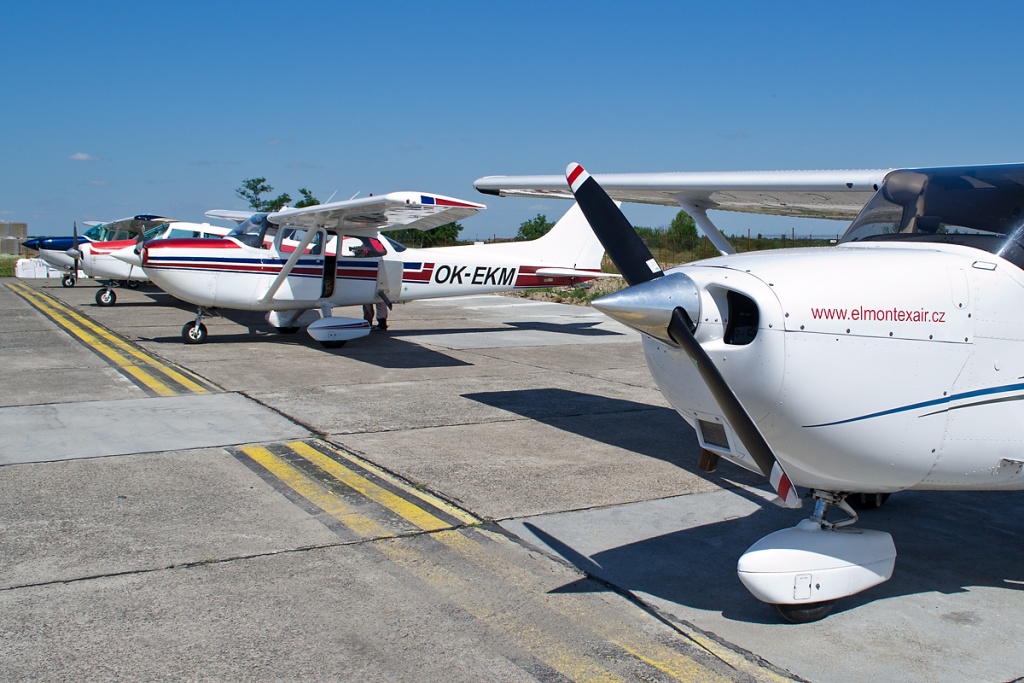 Aeroportul Satu Mare -Iunie 2016  Dsc_4012