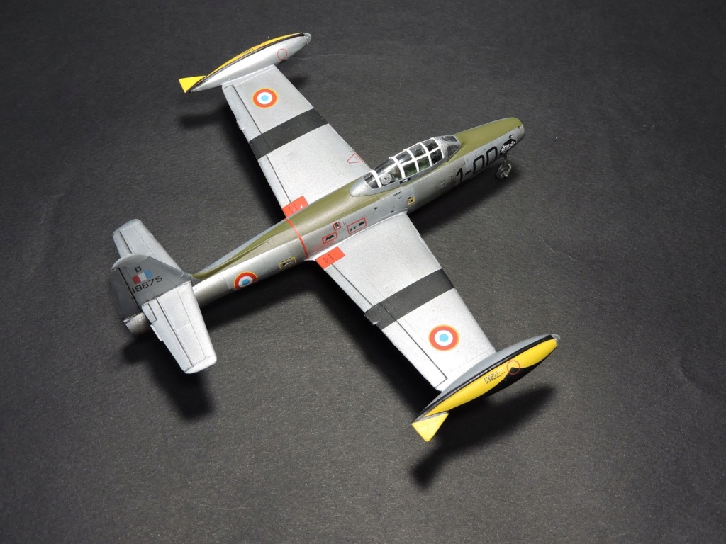 1/72  F84 thunderjet ,Armée de l'air   Heller F84_th44