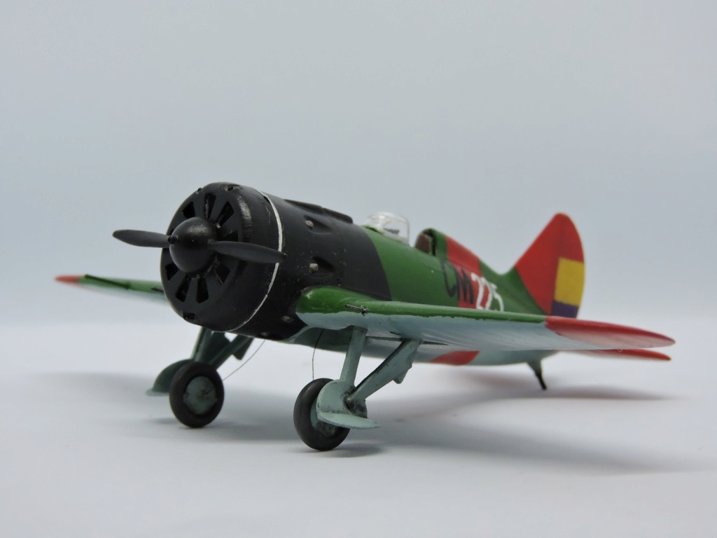 * 1/72 Polikarpov I-16 Revell Polika37