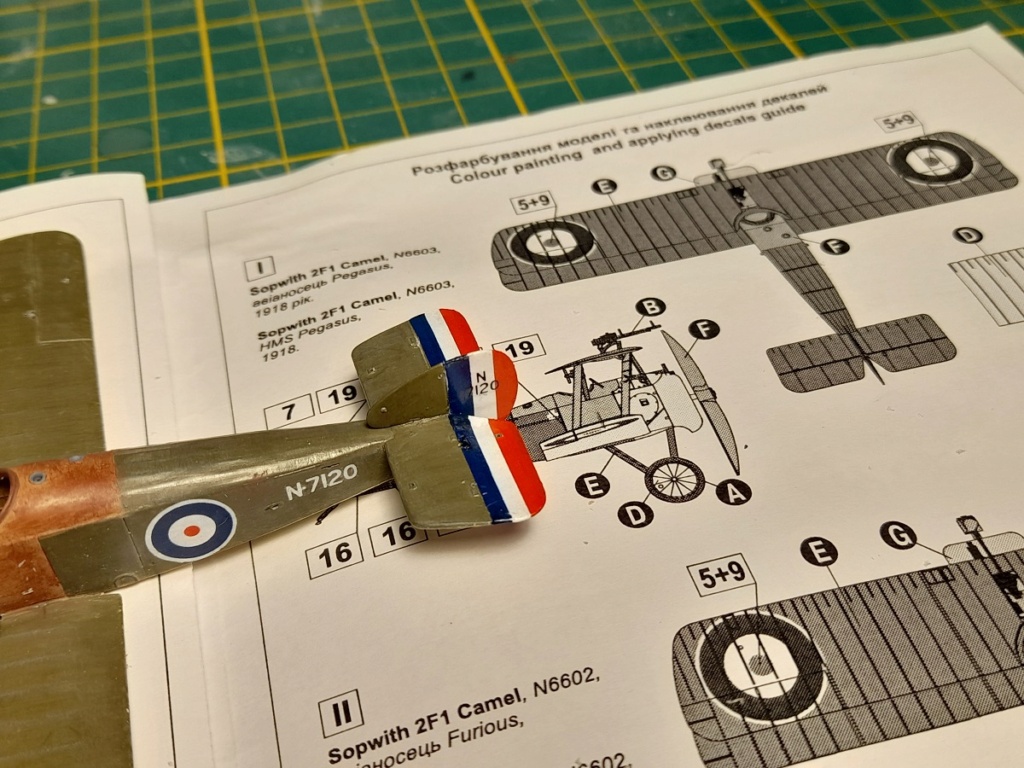 [RODEN] Sopwith 2 F.1 Camel "Ships" au 1/72 fini!! Sopwi112