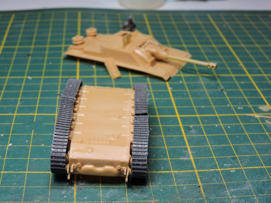 [ AIRFIX] Sturmgeschultz III Ausf.G "FINI" Stug_i12