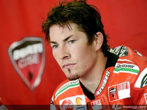 Nicky Hayden photo's - Page 4 N4965010