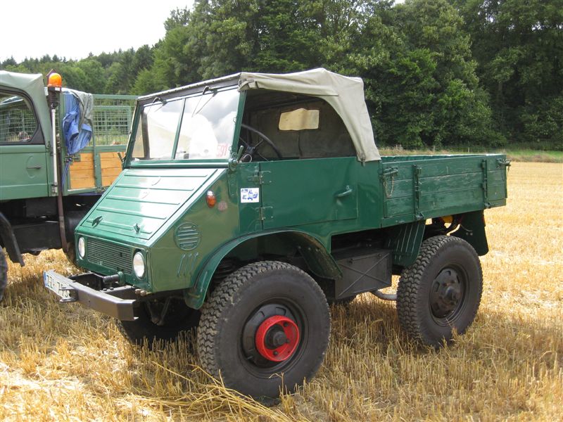 Belgique,rassemblement unimog le 19 juillet 2009 à Lesve Lesves20