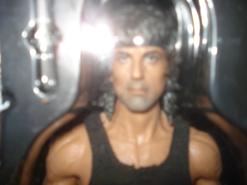 Figurine Hot toys rambo III Dsc01613