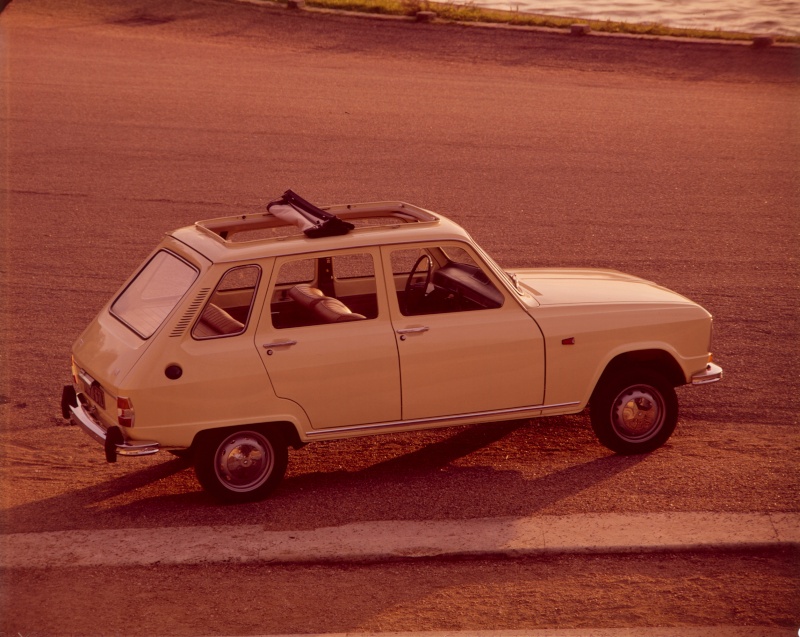Photos anciennes de Renault 6 Coa19713