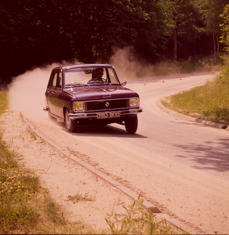 Photos anciennes de Renault 6 Coa19723