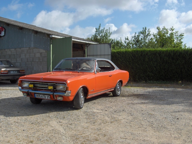 coup commodore A , 1968 , 2.5 S , 6 cyl. en ligne. Hpim1615