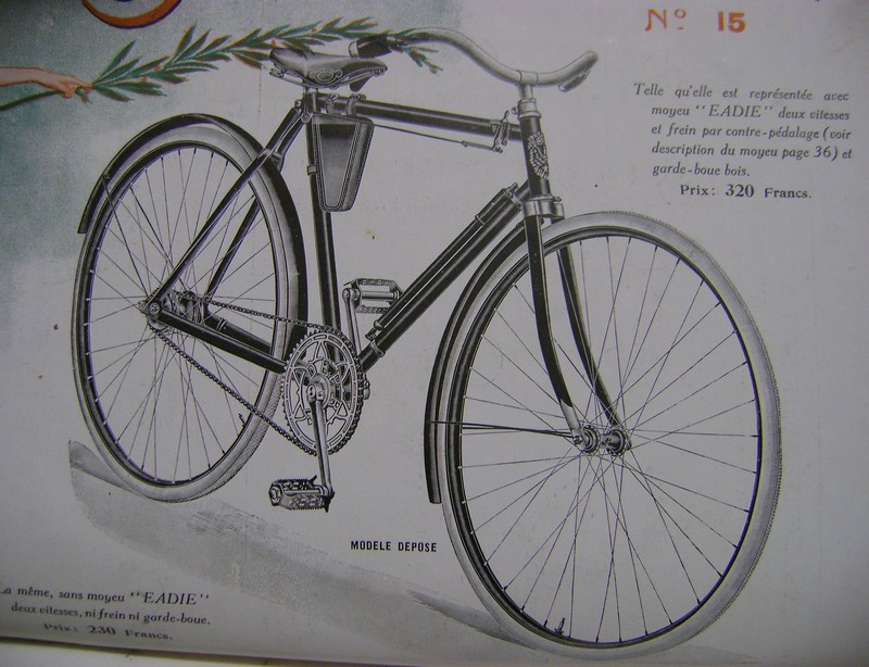 Les vélos règlementaires ou non en 1914 Dsc01020