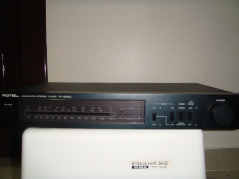 Rotel RT-830A tuner (Used) Rotel_10