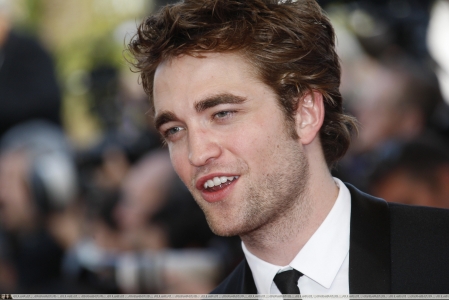 Photocall de Robert Pattinson à Cannes Norma151
