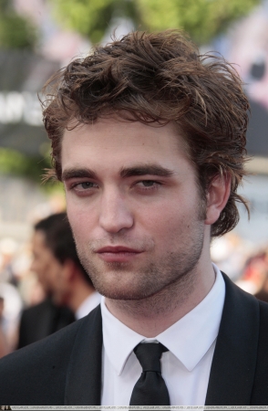 Photocall de Robert Pattinson à Cannes Norma153