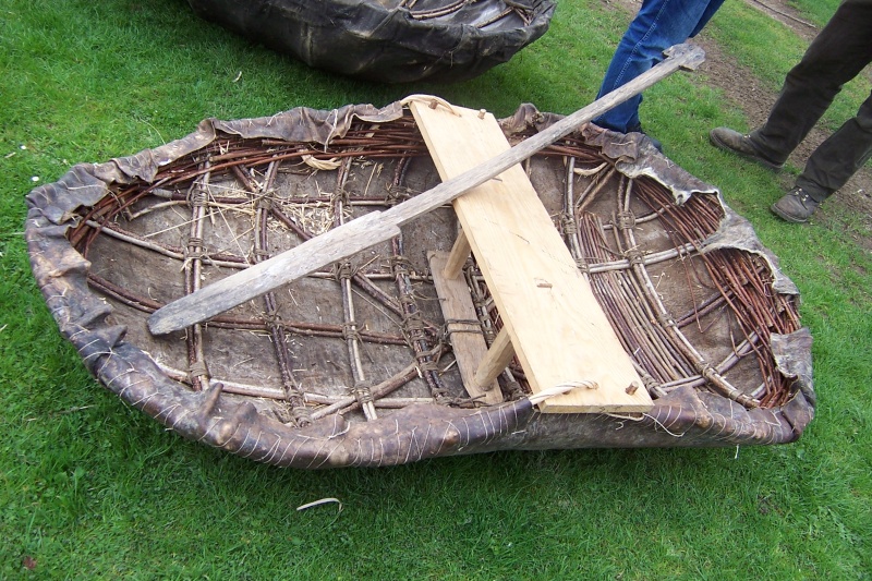 Fabrication d'un coracle 2010_014