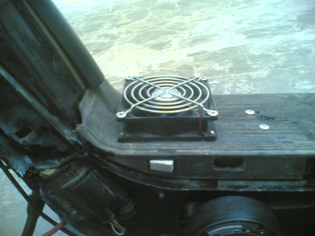 respirateur de chaleur pour le moteur 20090610