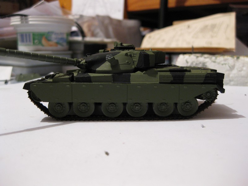 Chieftain Tank [Airfix , 1/76 ] FINI ! - Page 2 Photo147