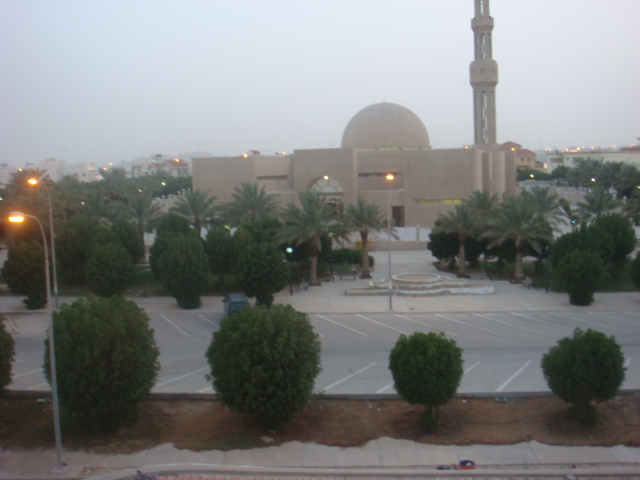 جامع الإمام عبدالعزيز بن باز(بالدانة)