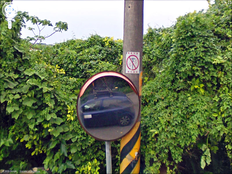 STREET VIEW : la Google car dans tous ses états ! Sans_117