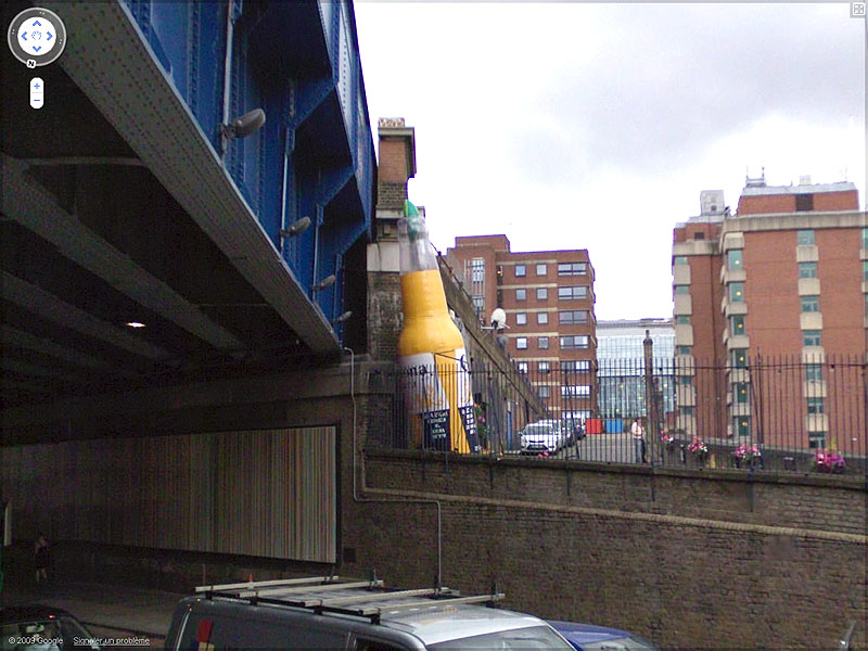 STREET VIEW : objets, animaux et autres en version géante Sans_t77