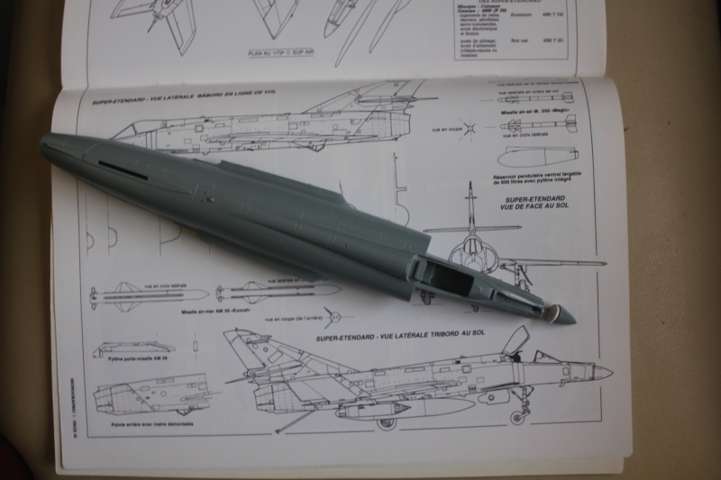 1/48   Super Etendard   Heller    FINI Img_1012