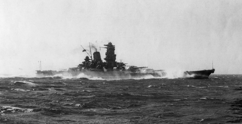 Le sacrifice des destroyers US a Samar Yamato10