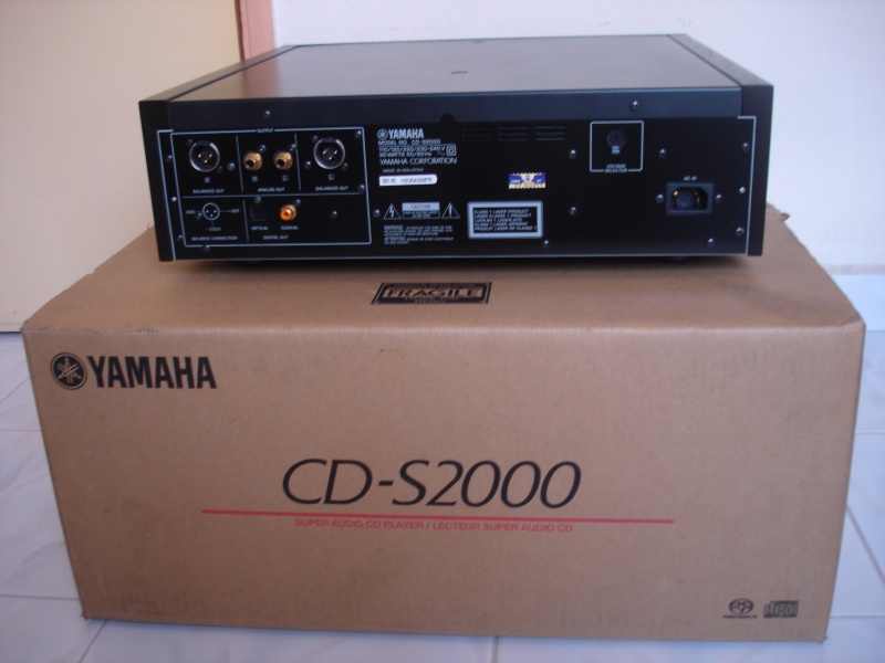 Yamaha CD-S2000 SACD/CD Player (Sold) Dsc00019