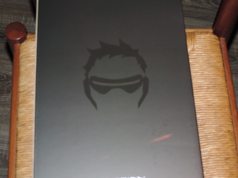 [Preview] Overwatch collector Boite_12