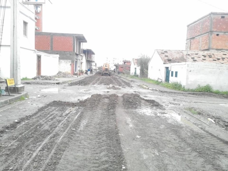 Les travaux d'aménagement de la cité des Palmiers à Aokas ont commencé. Une excellente nouvelle de la journée! City14