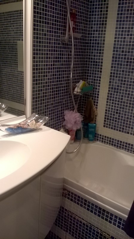 On fait péter la salle de bain - Page 2 1012